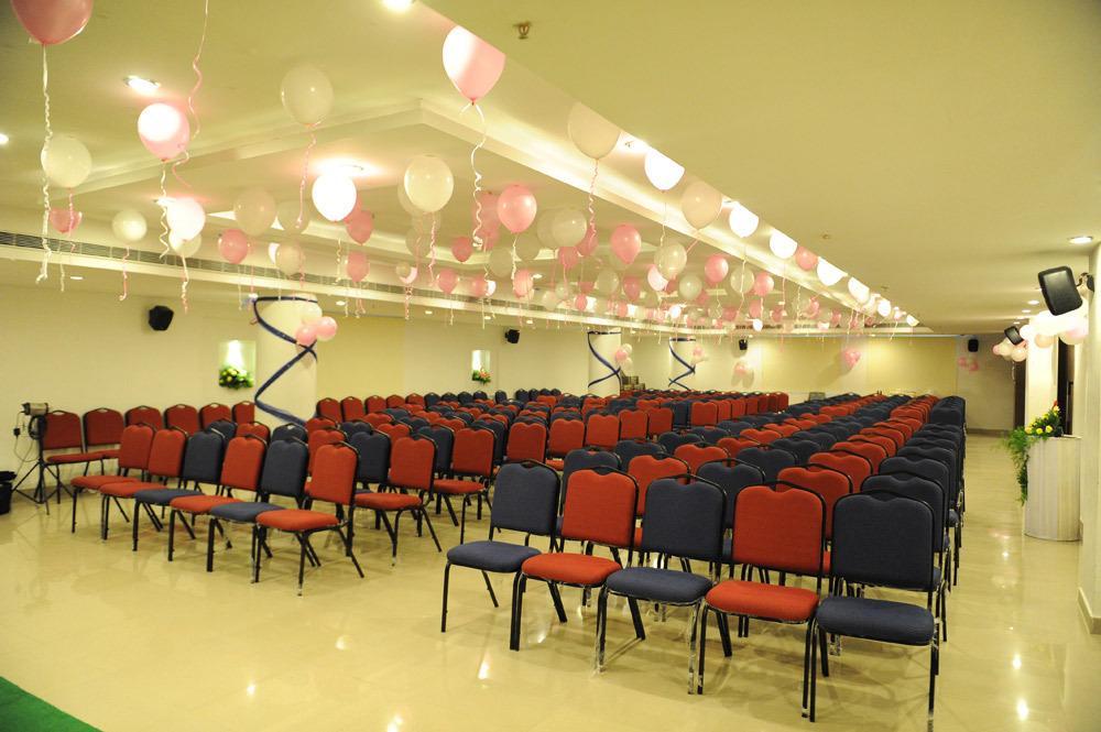 Hotel Midcity Vijayawāda Exterior foto